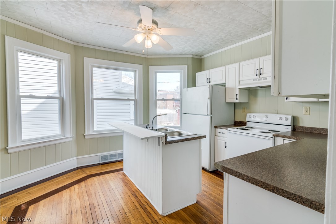 Henry Beach - Residential