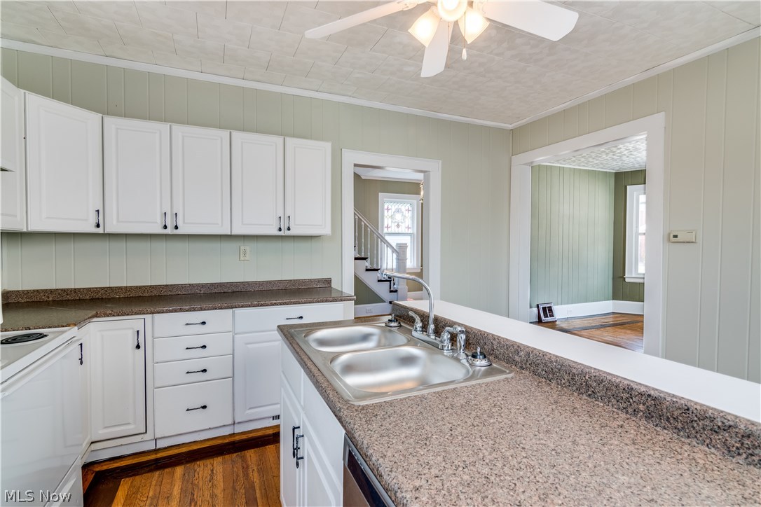 Henry Beach - Residential