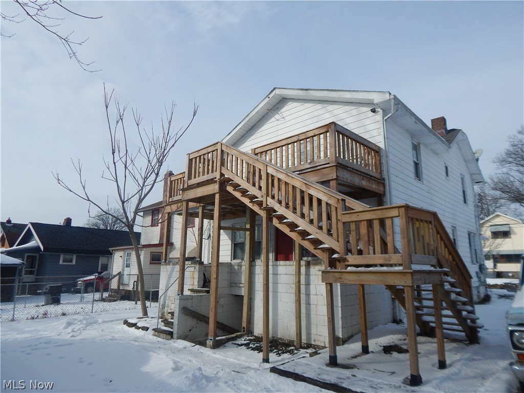 East View - Residential Income