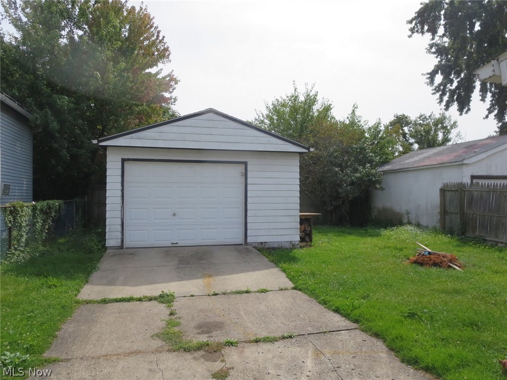 G G Hilcox & Others - Residential Income