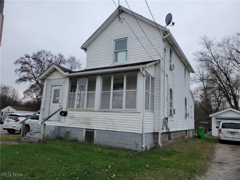 130 Snyder Avenue, Barberton, Ohio image 1