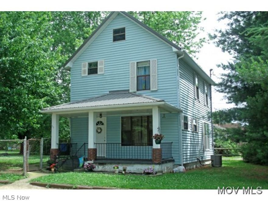 Very cute remodeled 3 bedroom home with fenced yard & oversized 2 car detached garage.  Elem: Belpre Elementary School  Elem/Bus: N  JrHigh: Belpre Middle School  JrHigh/Bus: N  High: Belpre High School  High/Bus: N  Fire: VOL  Police: CTY  PossFreeGas: N  ;SQFT=Fin L1:625, Fin L2:584, Fin Above:1209, Fin Total:1209, Unfin Bsmt:625, Unfin Above:625;GAR= 2 Car Det