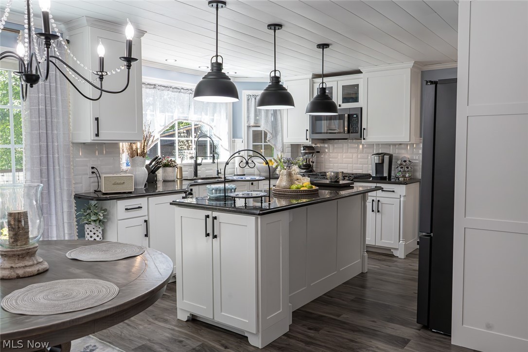 Woodland Hills - Residential