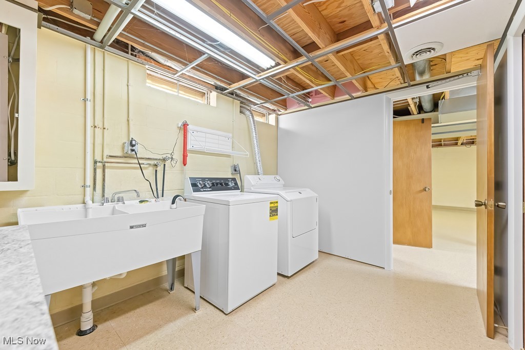19032 Quail Hollow Drive, Strongsville, Ohio image 37
