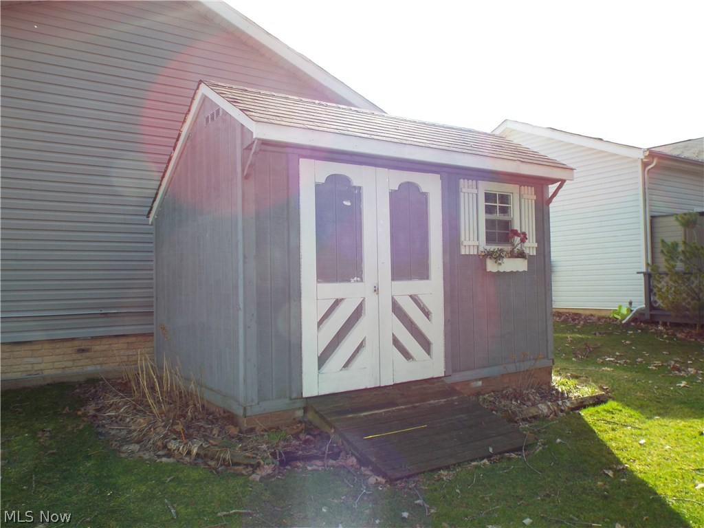 Lakeside Terrace - Residential