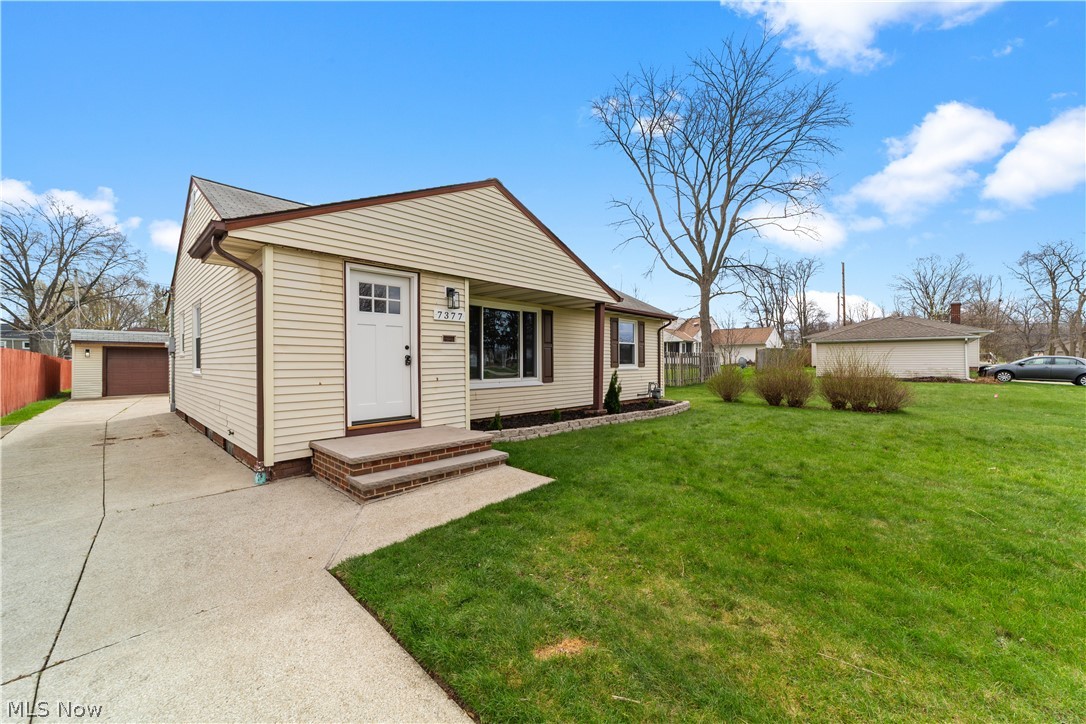 7377 Greenleaf Avenue