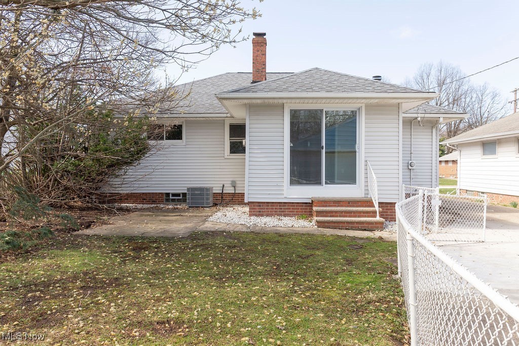 995 Bryn Mawr Avenue, Wickliffe, Ohio image 4