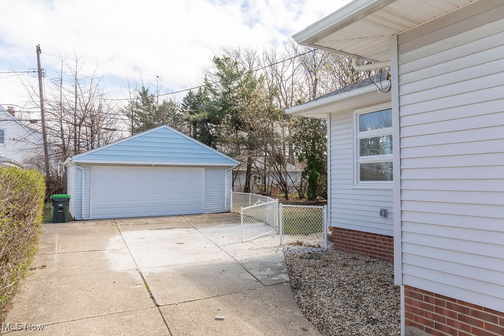 995 Bryn Mawr Avenue, Wickliffe, Ohio image 3