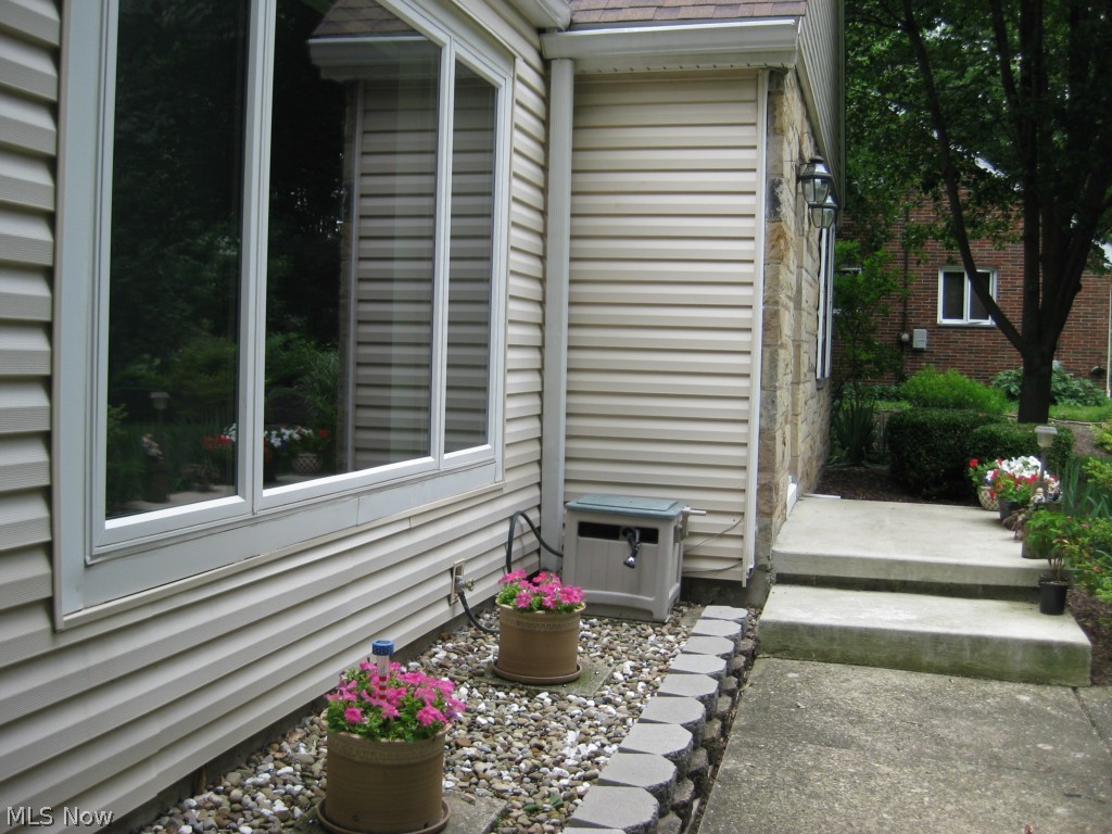 H & M KENT 3 LOT 26 F 90.7 - Residential