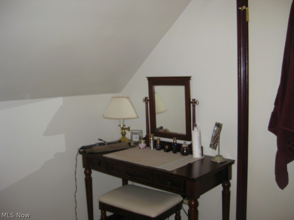 H & M KENT 3 LOT 26 F 90.7 - Residential