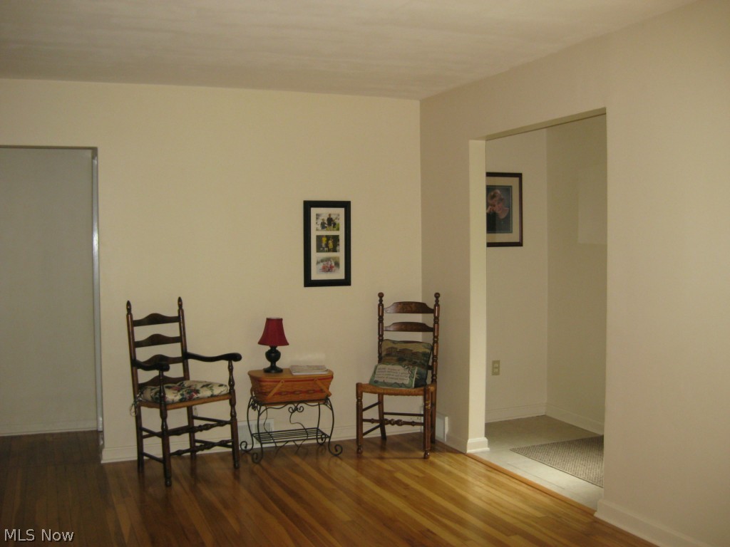 H & M KENT 3 LOT 26 F 90.7 - Residential