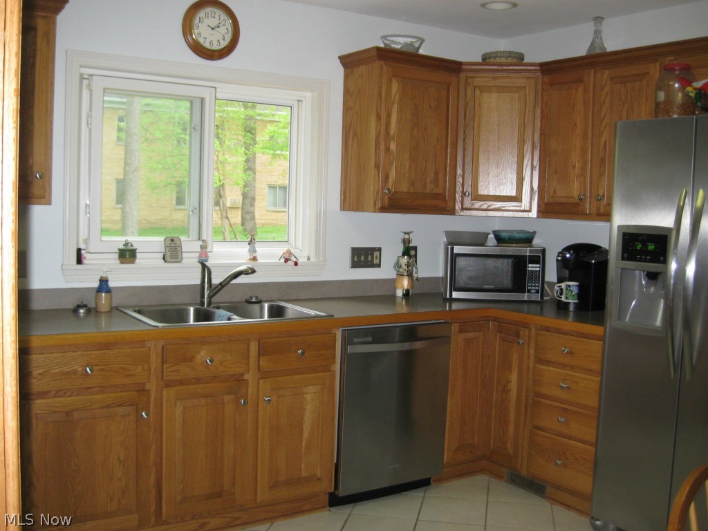 H & M KENT 3 LOT 26 F 90.7 - Residential