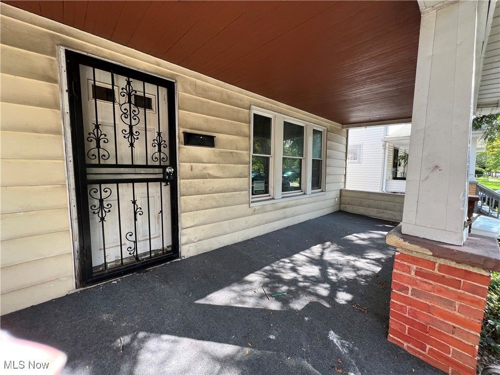 Photo of 15403 School Avenue, Cleveland, OH 44110 (MLS # 5176800)