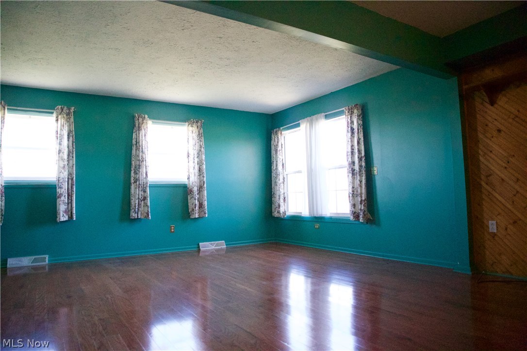 Lagrange - Residential