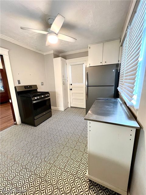 Tiny photo for 120 Longford Avenue, Elyria, OH 44035 (MLS # 5190635)