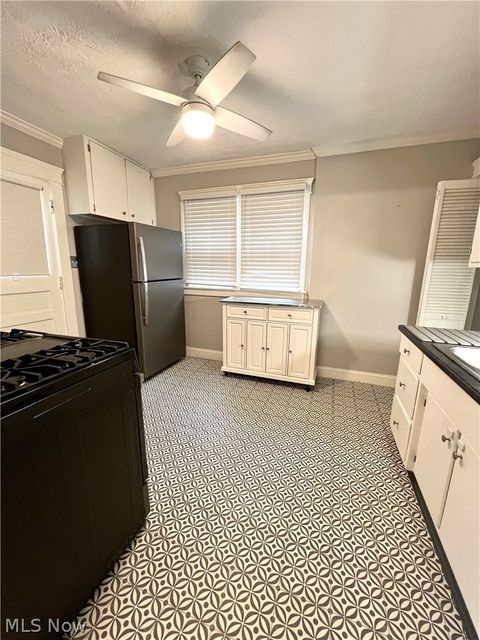 Tiny photo for 120 Longford Avenue, Elyria, OH 44035 (MLS # 5190635)