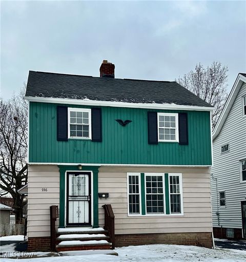 Homes For Sale - 936 Vineshire Road<br/> Cleveland Heights, OH 44121