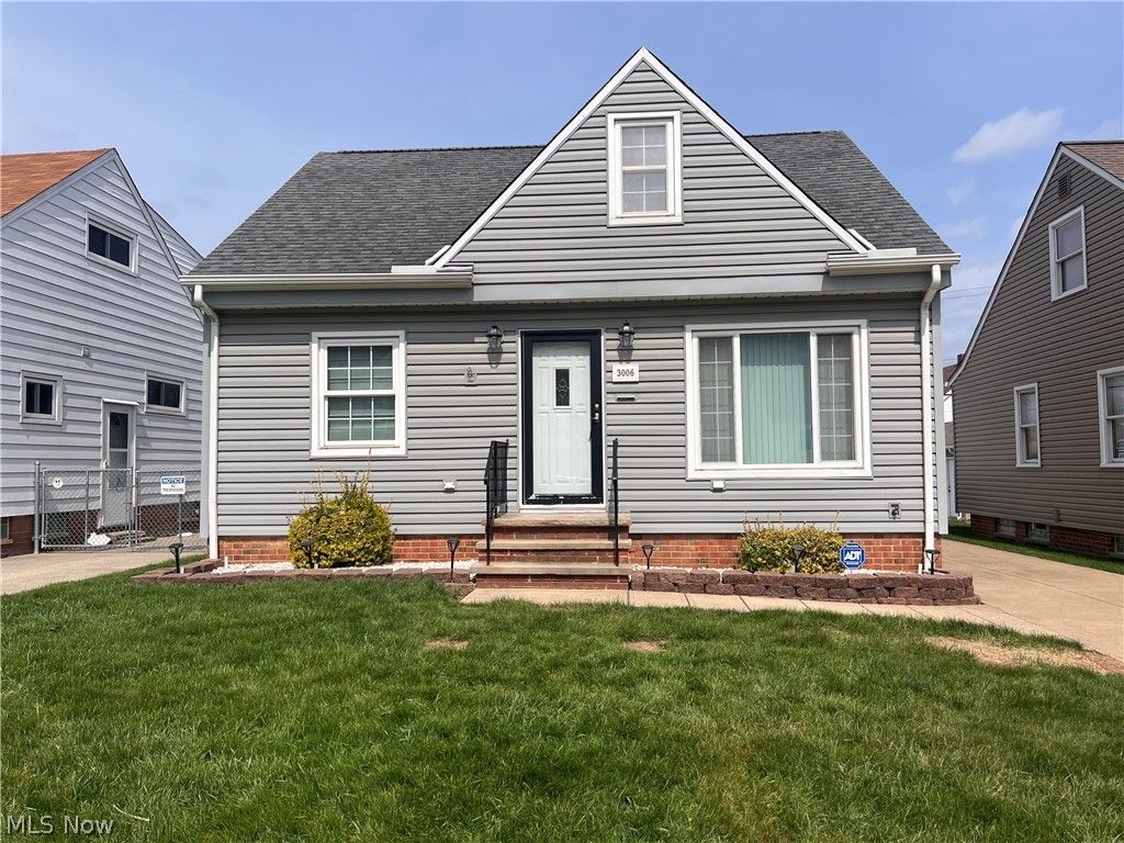 Photo of 3006 Torrington Avenue, Parma, OH 44134 (MLS # 5197916)