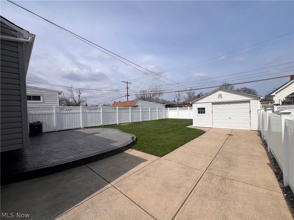 Photo of 3006 Torrington Avenue, Parma, OH 44134 (MLS # 5197916)