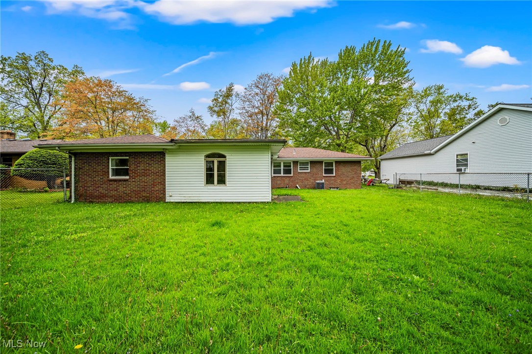 608 Lyndon Avenue, Ashtabula, Ohio image 4