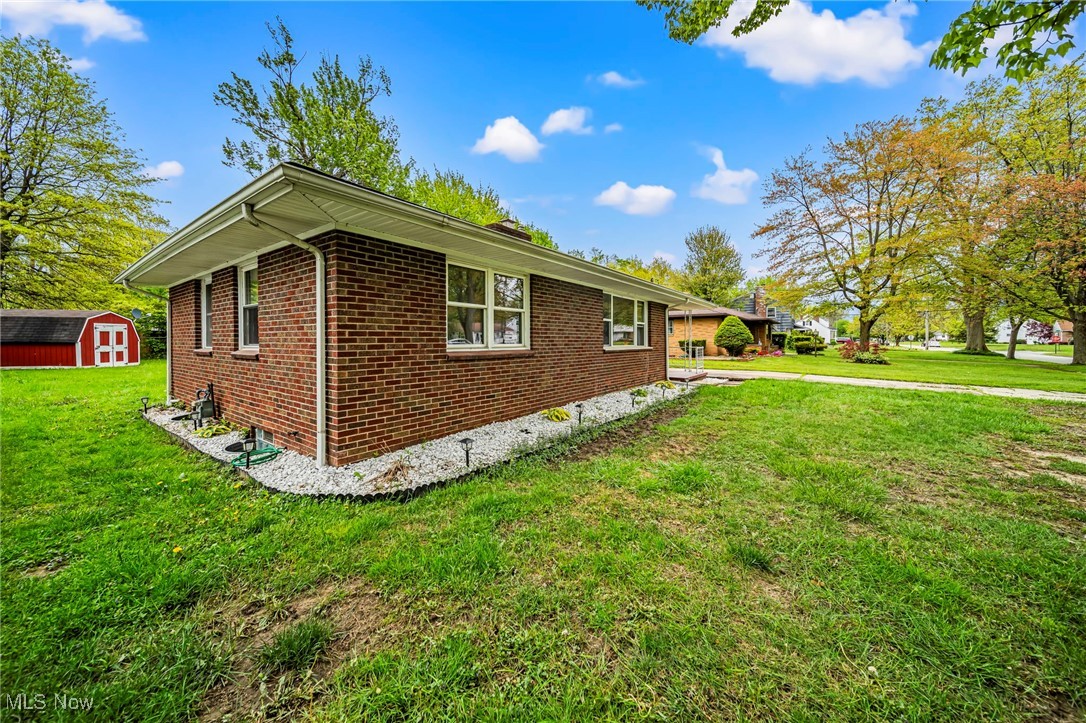 608 Lyndon Avenue, Ashtabula, Ohio image 2