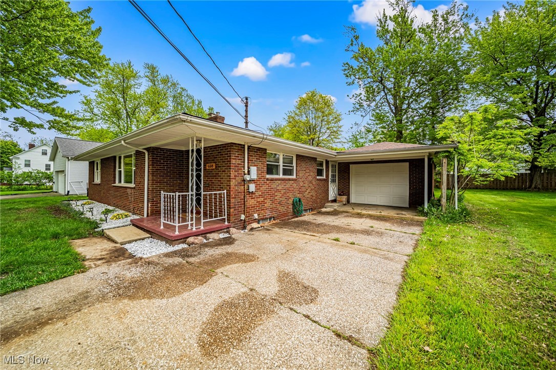 608 Lyndon Avenue, Ashtabula, Ohio image 3