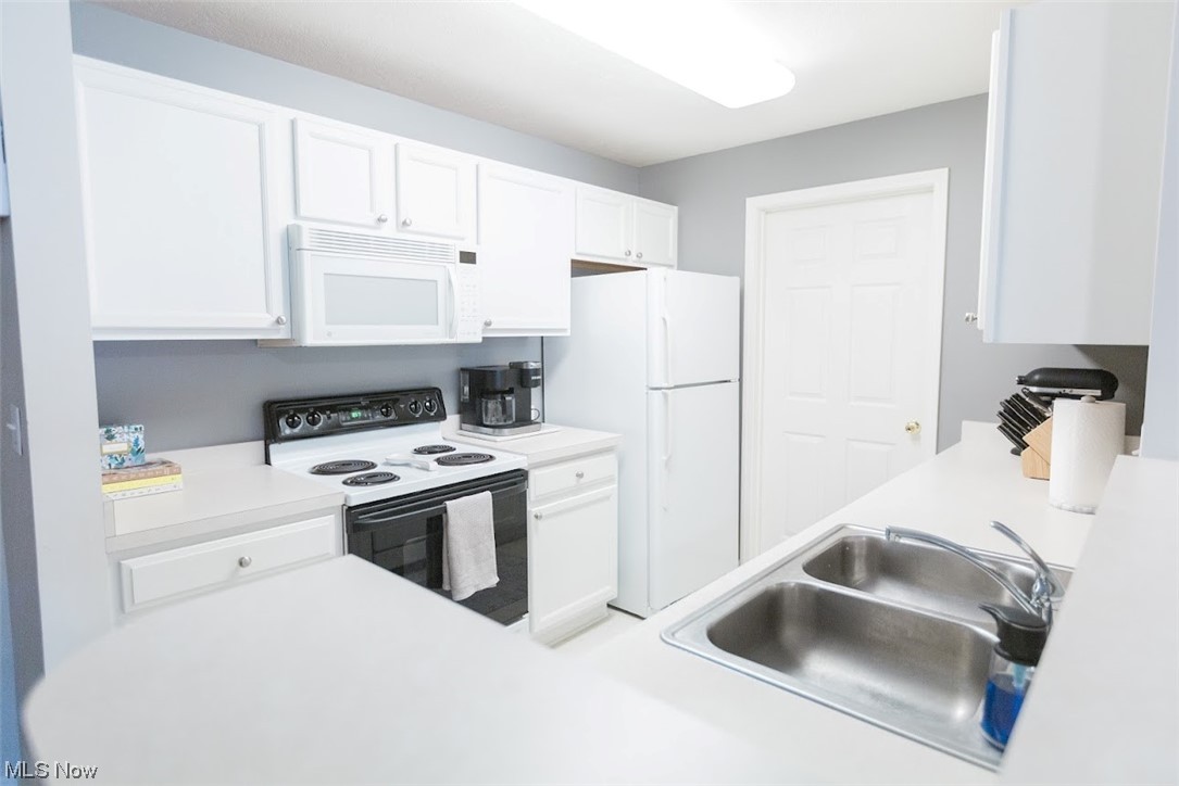 Lenox Village Condo Ph 02 - Residential