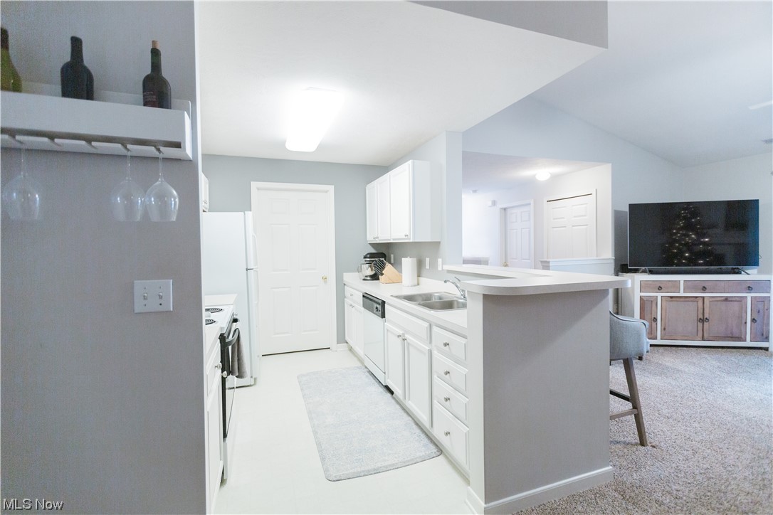 Lenox Village Condo Ph 02 - Residential