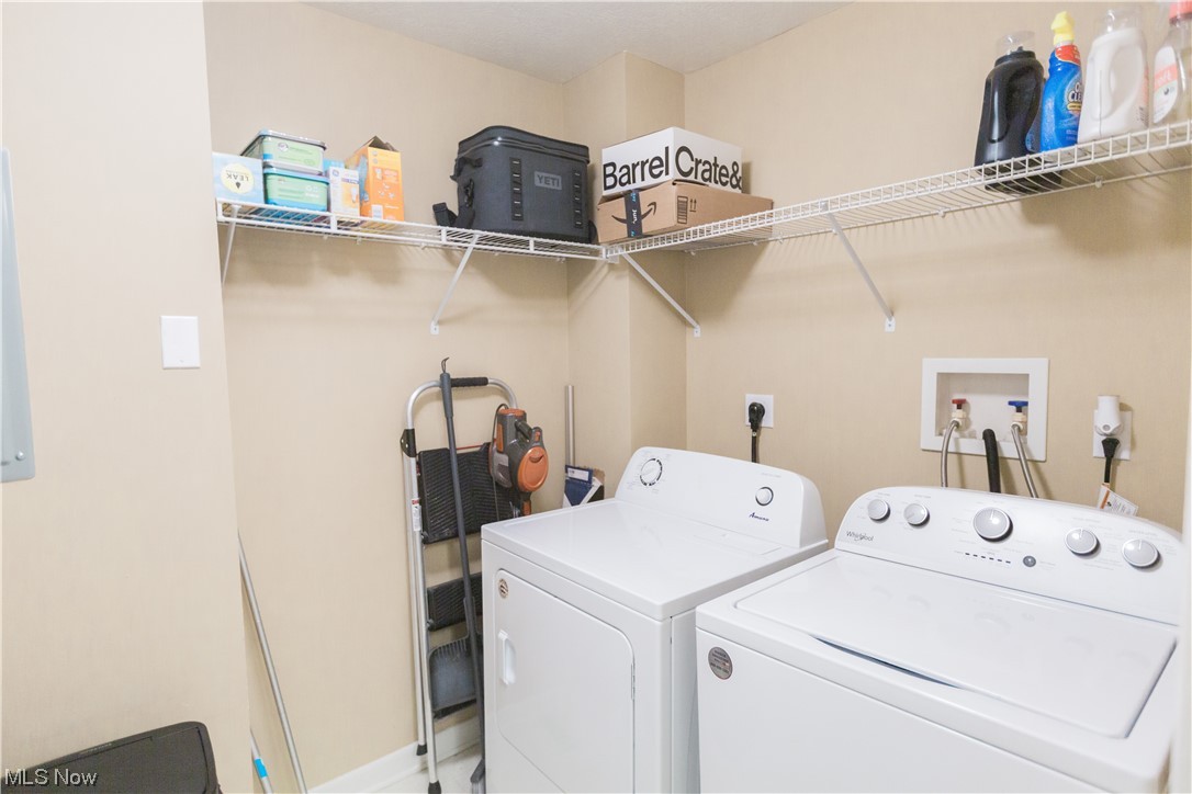 Lenox Village Condo Ph 02 - Residential