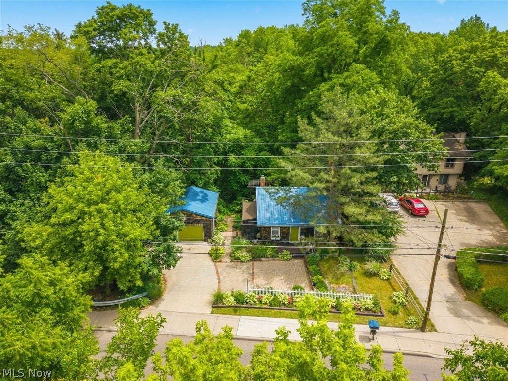 Photo of 619 Portage Lakes Drive, Akron, OH 44319 (MLS # 5218409)