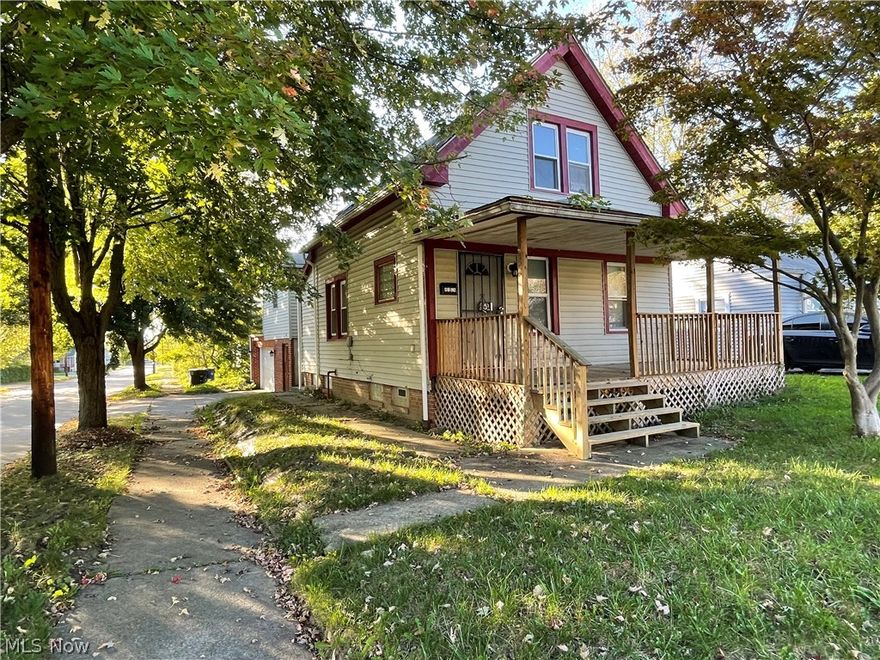 Great opportunity to own this home, With the great space and newly updated flooring and freshly painted walls. The upstairs will bring a master bedroom, master bath, along with the extra room that could be used as an office space or crafts room. The main floor includes 2 bedrooms with a 1 full bath. Come stop by and make this newly updated house your home!