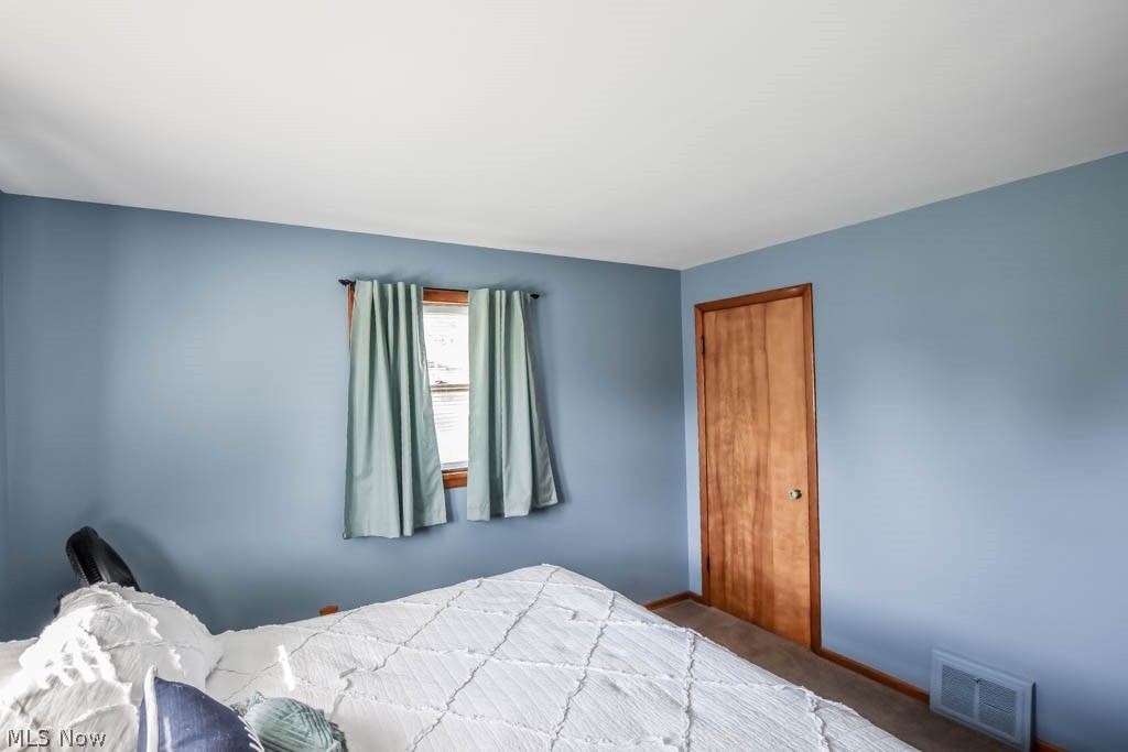 Village/Navarre - Residential