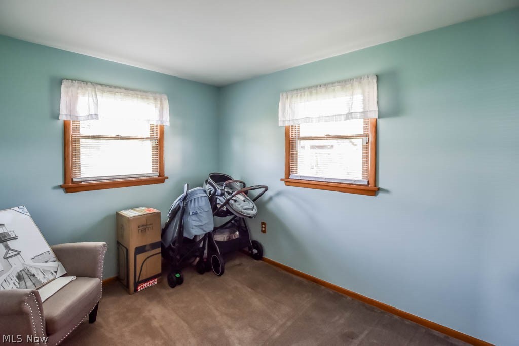 Village/Navarre - Residential