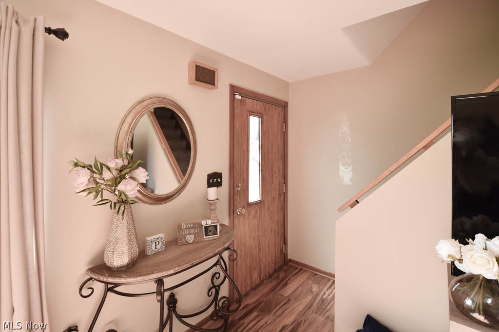 Village/Navarre - Residential