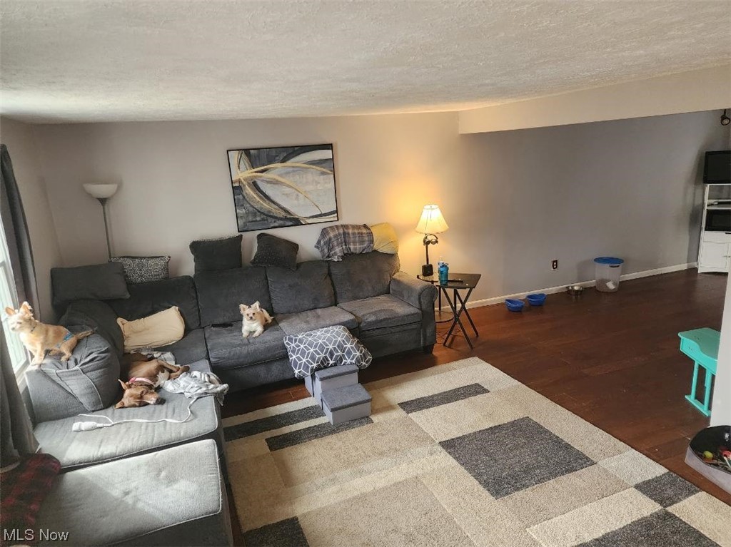 Falling Oaks - Residential