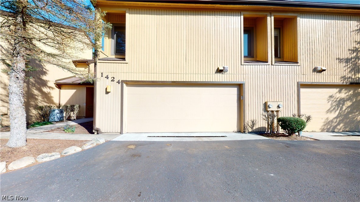 Windchimes/Summit Condo Ph 06 - Residential