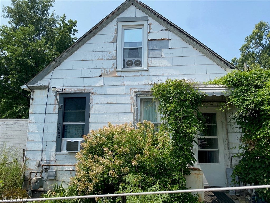 2060 W 44th Street