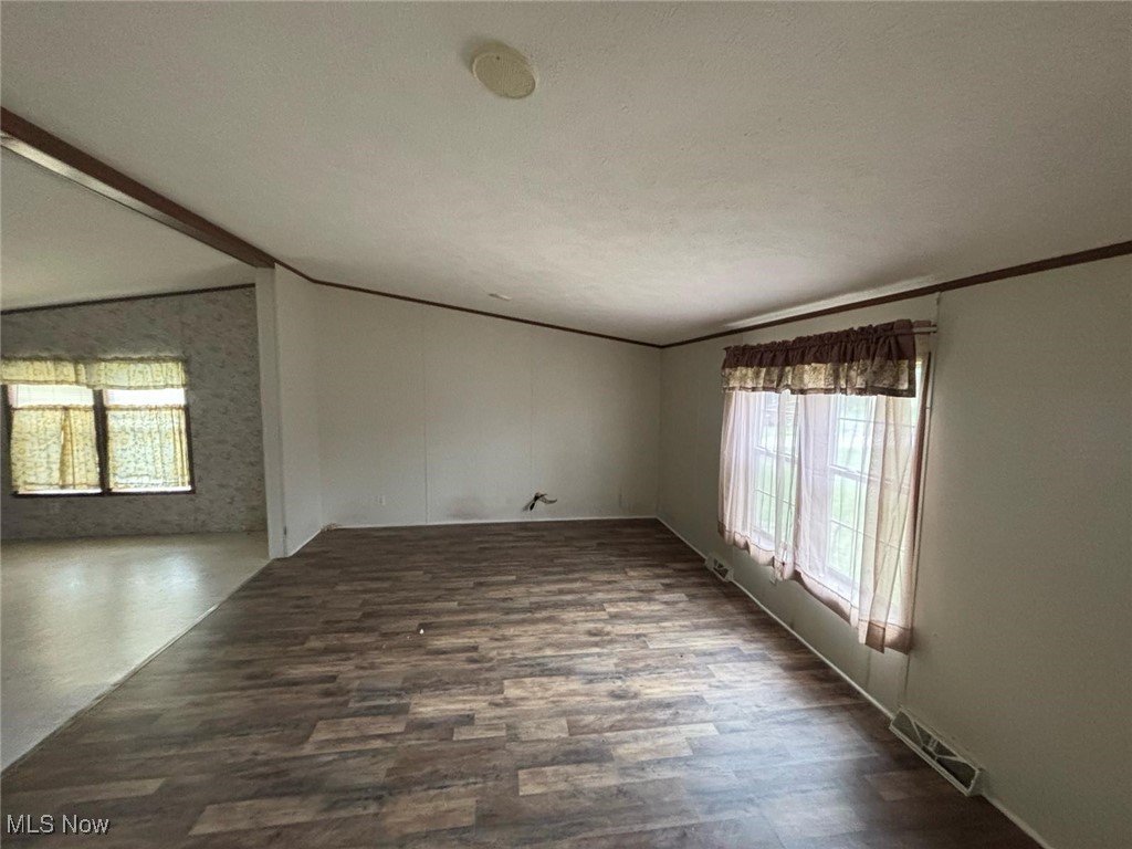 6829 Lee Road, Newton Falls, Ohio image 4