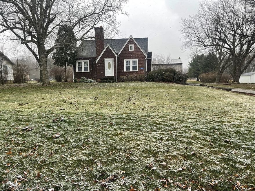 Adorable 4 bedroom bungalow on 2 acres in Marlington School District.  A little TLC. Could make this you dream home.  Huge workshop (35x35) can be heated and could be used for multiple purposes.  Barn with 3 horse stall (24x36) and a 2 car garage (18x18) with attached shed(8x18)  Schedule a showing today.