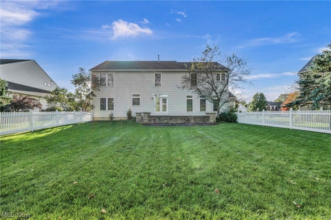 Homes For Sale - 2983 Clearbrook Drive<br/> Lorain County, Avon, OH 44011