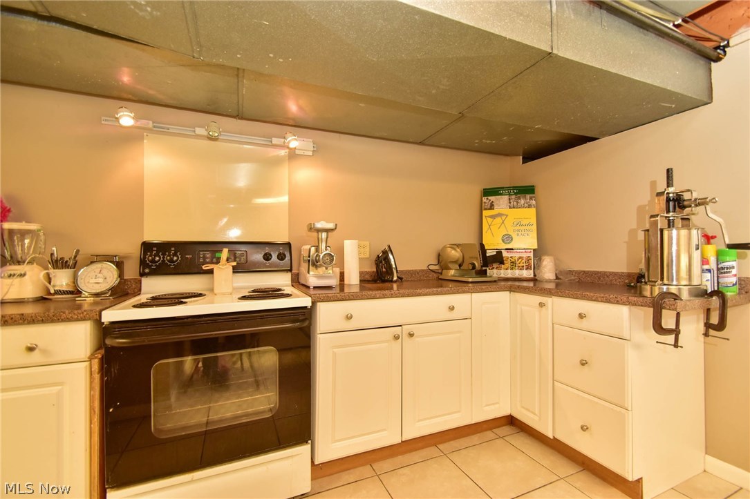 Tippecanoe Estate 16 - Residential