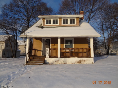 Great investment property. Needs work and being sold as is.