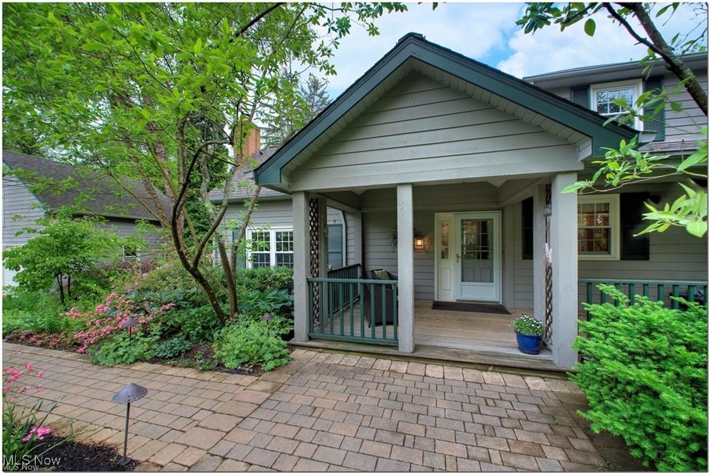 7700 Clarion Drive, Chagrin Falls, Ohio image 3