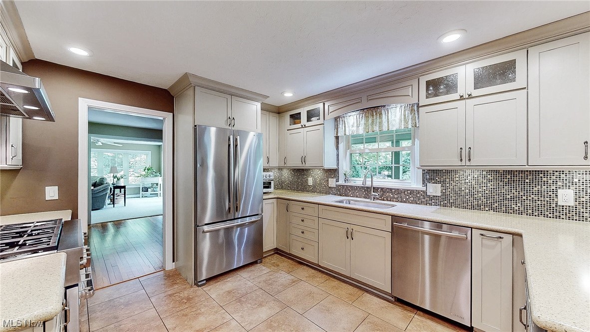7700 Clarion Drive, Chagrin Falls, Ohio image 7