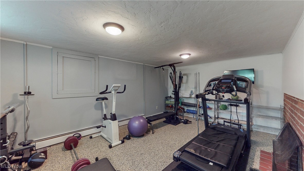 7700 Clarion Drive, Chagrin Falls, Ohio image 33