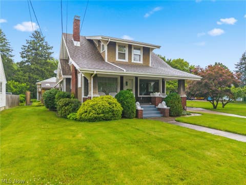 Homes For Sale - 3607 11th Street<br/> Canton, OH 44710