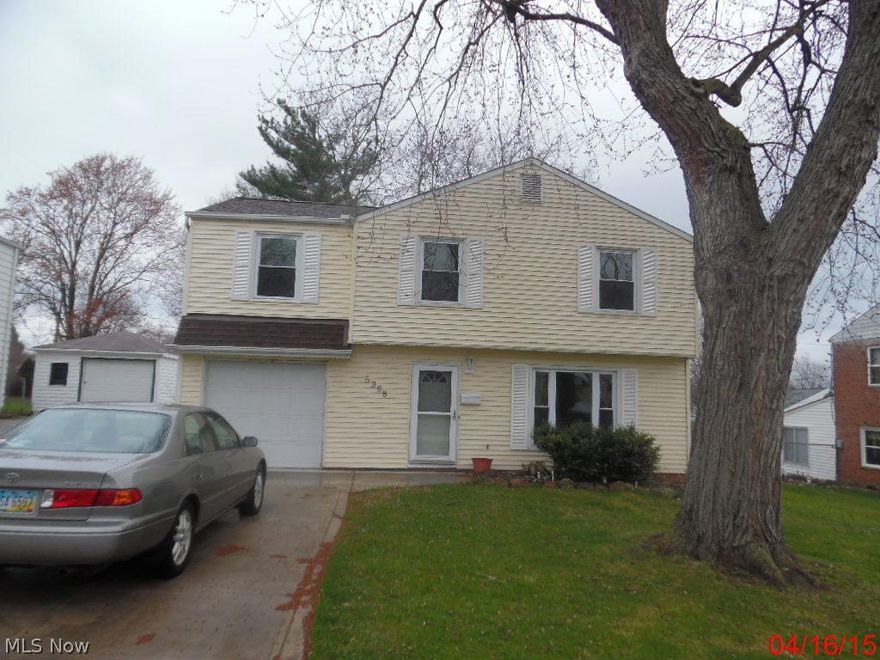 Great starter home!  Neutral decor on the main floor, updated kitchen, large backyard and an attached garage.