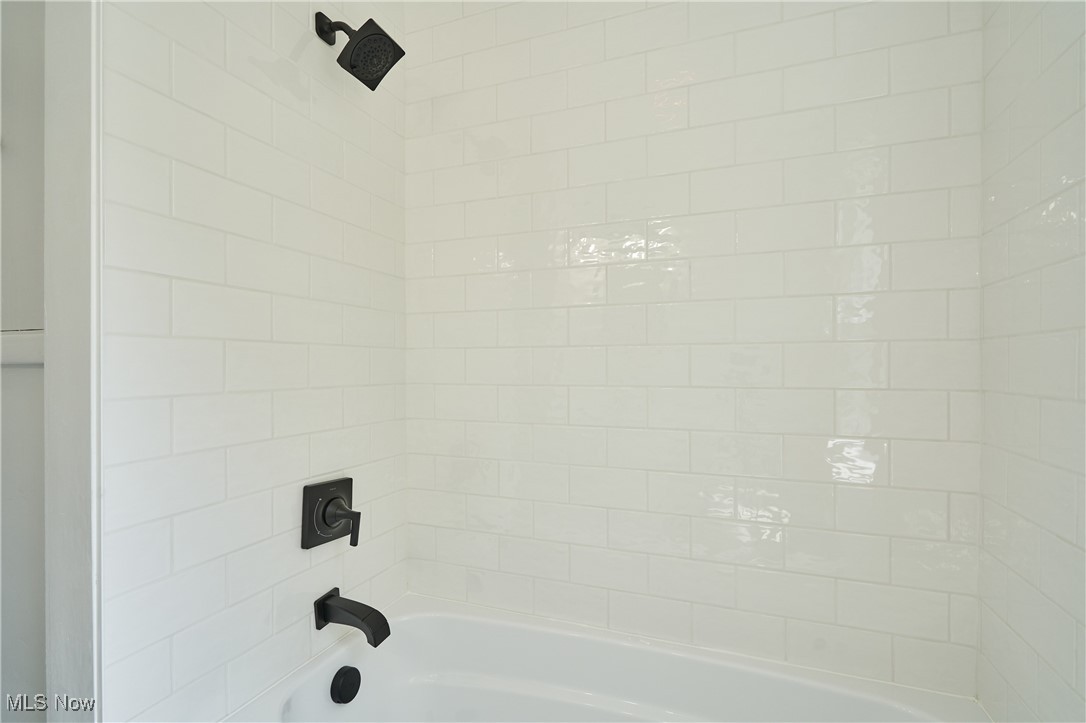 Willoughby Hills, Ohio 44094, United States, 3 Bedrooms Bedrooms, ,2 BathroomsBathrooms,Residential,Contingent,115120