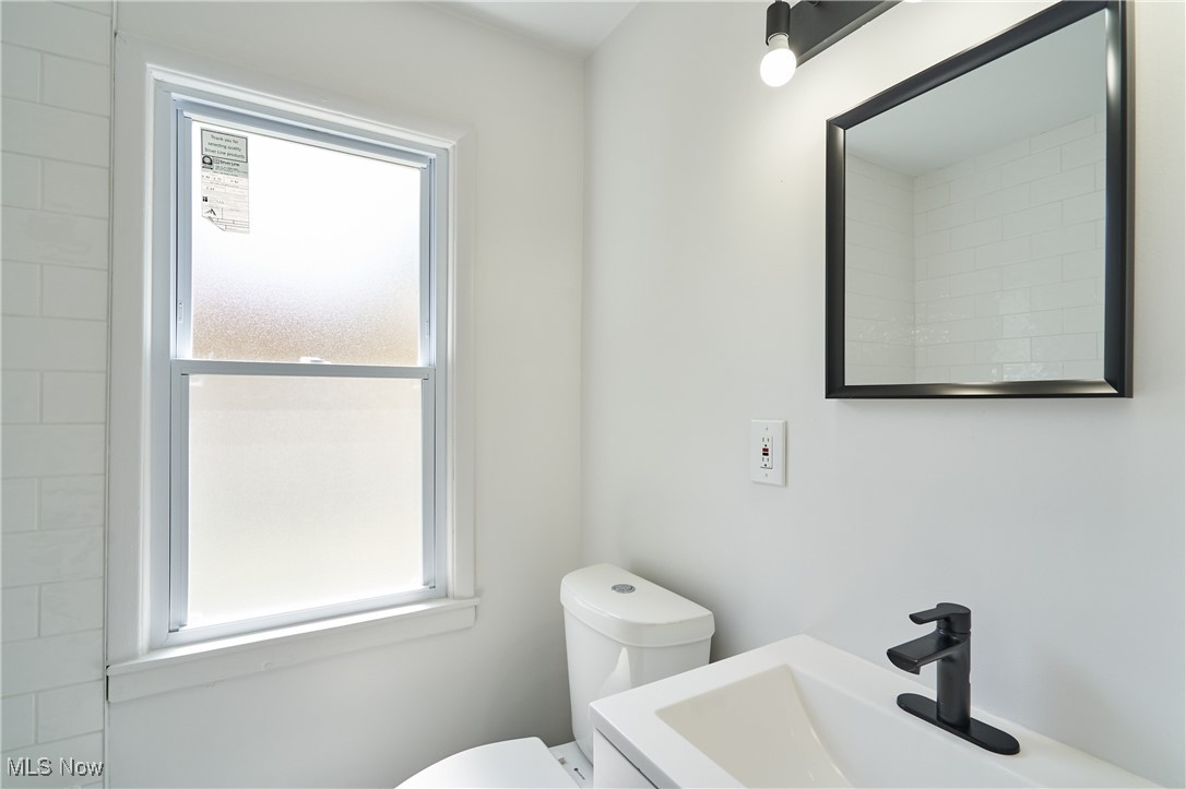 Willoughby Hills, Ohio 44094, United States, 3 Bedrooms Bedrooms, ,2 BathroomsBathrooms,Residential,Contingent,115120