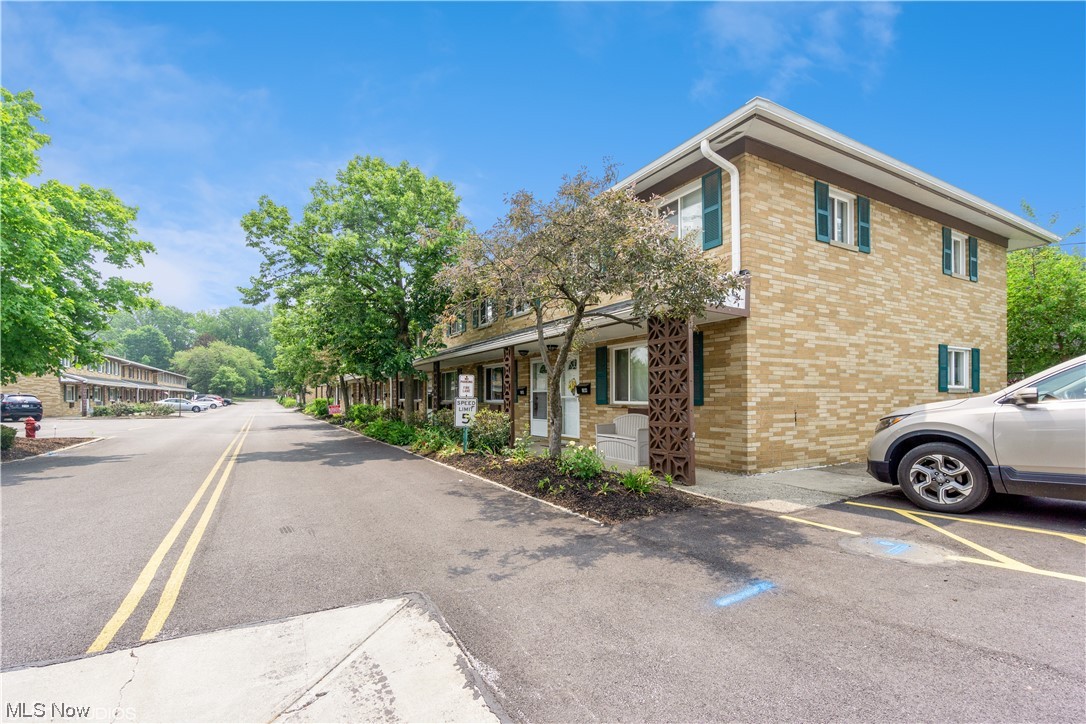 Arlington Condo - Residential